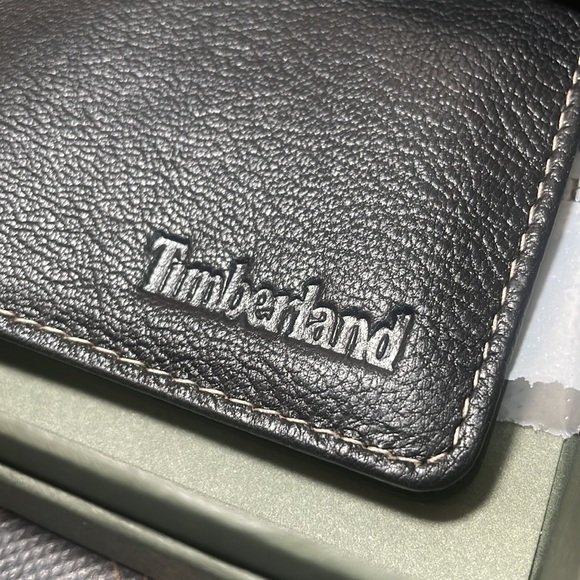 Timberland Coin Case Wallet - Picture 3 of 13